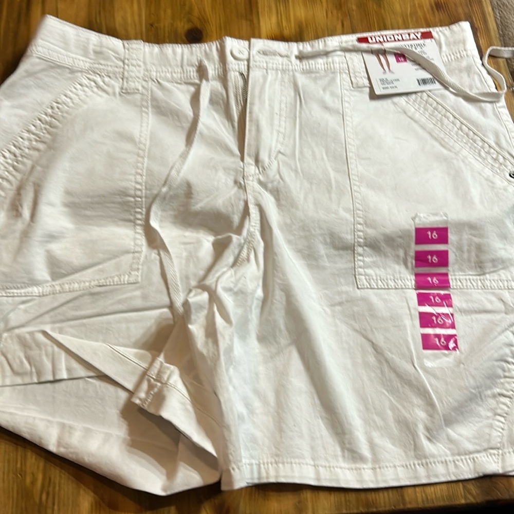 Union Bay convertible‎ shorts 8 inch to 5 inch relaxed midrise